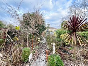 Photo 8- click for photo gallery